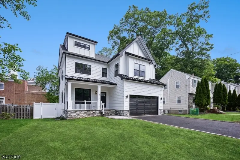5 Briar Cliff Rd, Livingston, NJ 07039 - #3