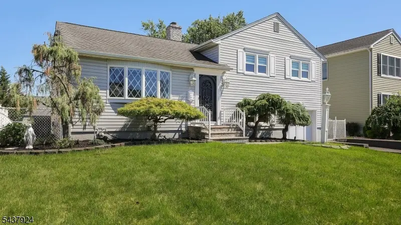 15 Cutler Pl, Clark, NJ 07066 - #3