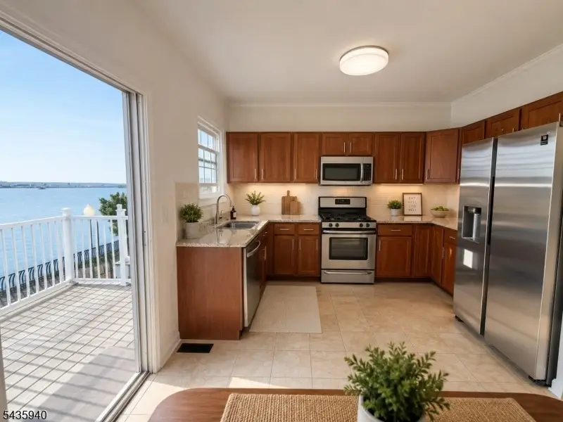 17 Willow St, Jersey City, NJ 07305 - #2