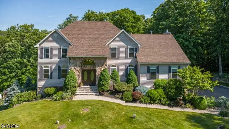11 Stoneridge Ct, Rockaway, NJ 07866 - #1