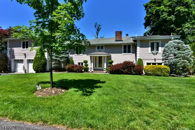 45 Lakeshore Dr, Oakland, NJ 07436 - #3