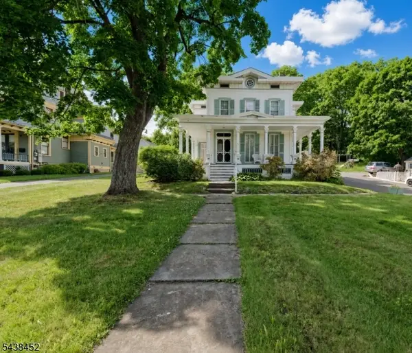 56 W Main St, Clinton Town, NJ 08809