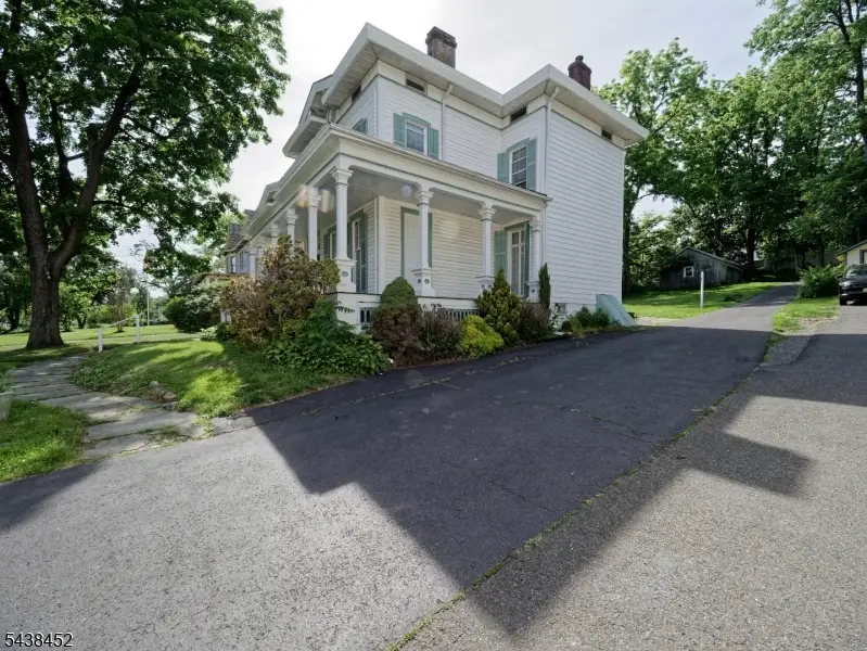 56 W Main St, Clinton, NJ 08809 - #3