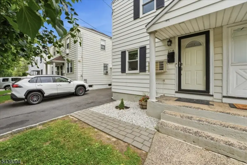 210 N 17th St, Ampere North, NJ 07003 - #3
