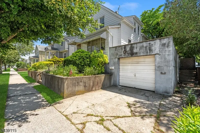 112 Page Ave, Lyndhurst, NJ 07071 - #2