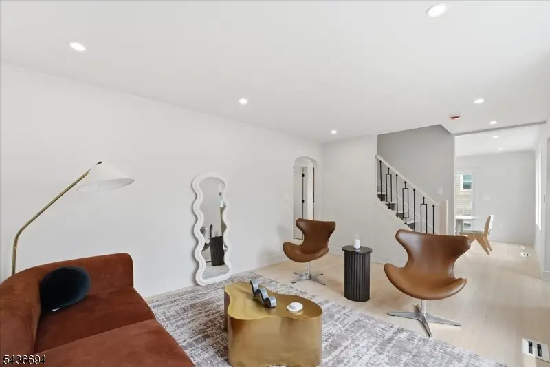 180 Sheridan Ave, Clifton, NJ 07011 - #2
