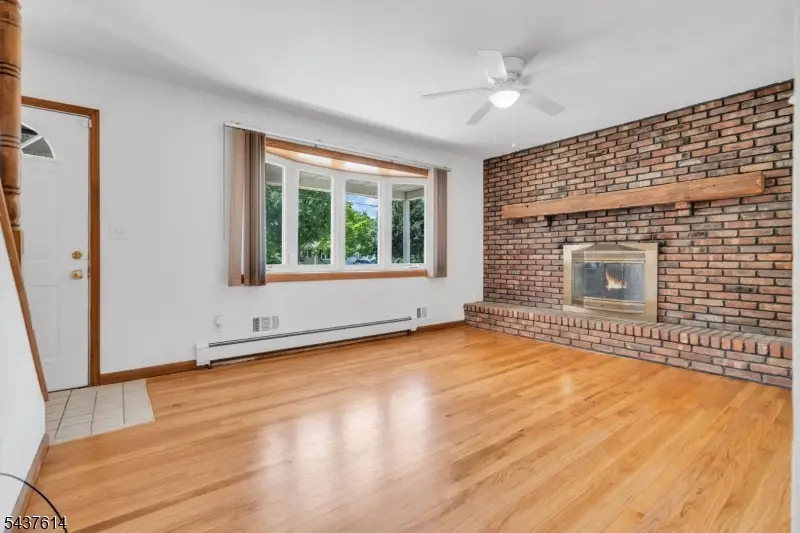 62 Louise Dr, Manville, NJ 08835 - #3