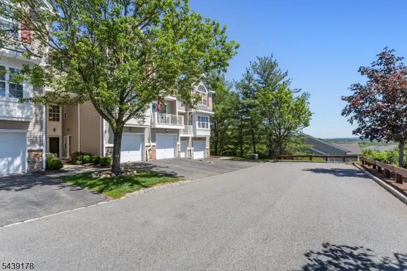169 Vista Ter, Pompton Lakes, NJ 07442 - #2