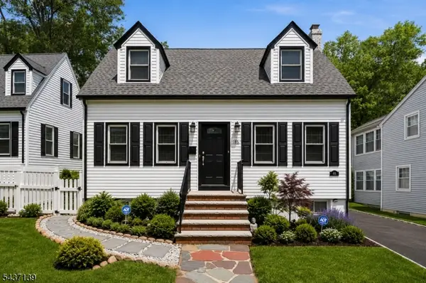 48 W Cedar St, Livingston Twp., NJ 07039