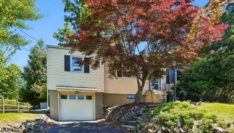 74 Minnehaha Blvd, Oakland, NJ 07436 - #1