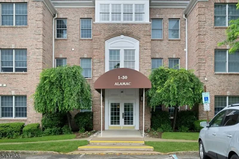 17 Ridgeview Ln, Mount Arlington, NJ 07856 - #2