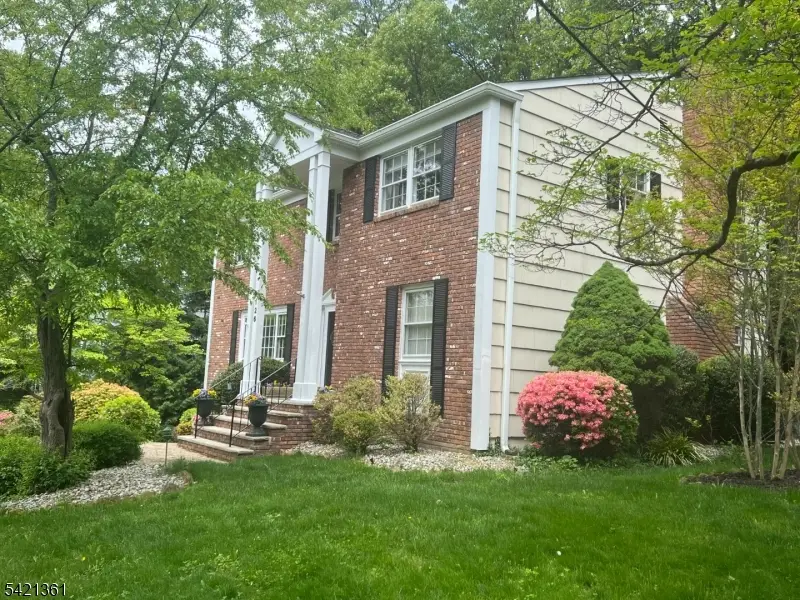 126 Wentworth Dr, Berkeley Heights, NJ 07922 - #1