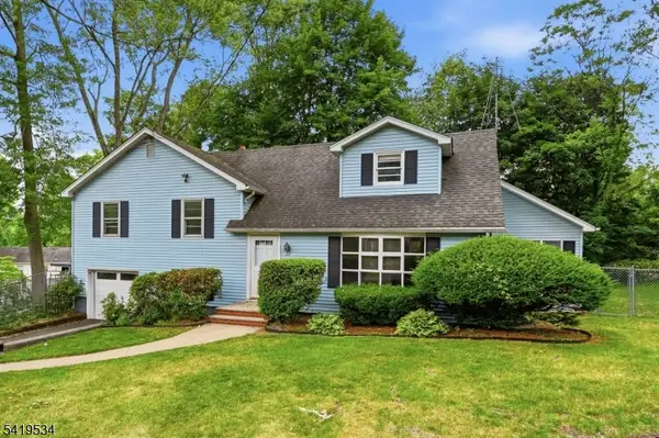 27 Knollwood Rd, Morristown Town, NJ 07960
