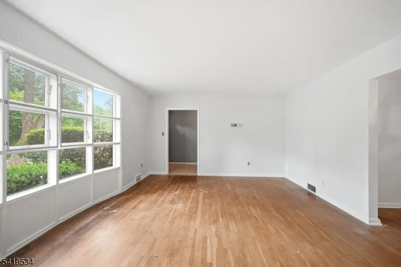 27 Knollwood Rd, Morristown, NJ 07960 - #3