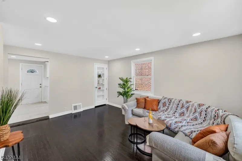 1380 Hamilton St, Elizabeth, NJ 07208 - #3