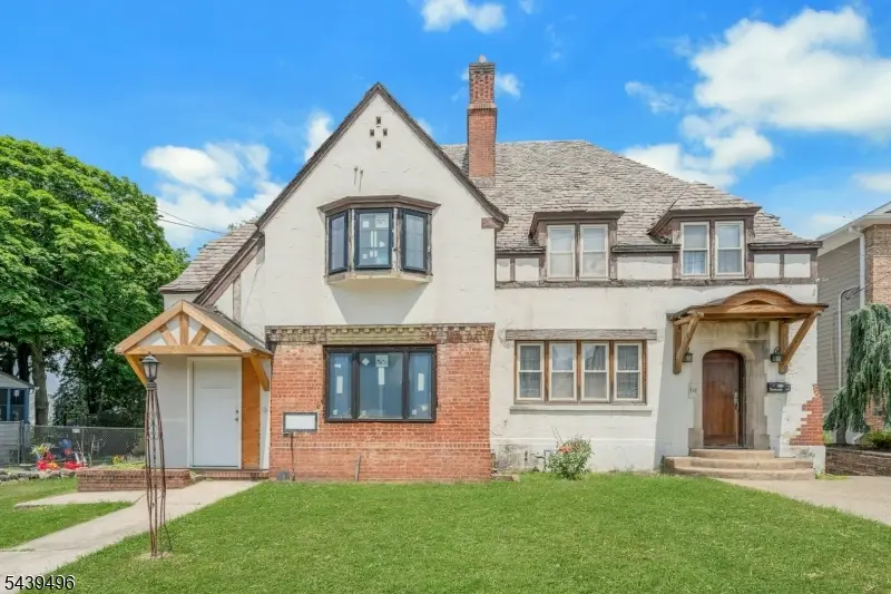 541 Page Ave, Lyndhurst, NJ 07071 - #1