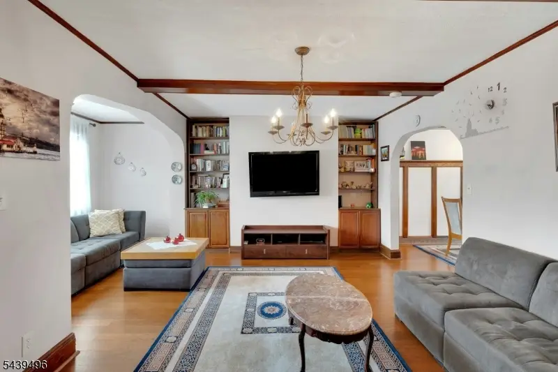 541 Page Ave, Lyndhurst, NJ 07071 - #3