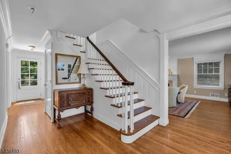 15 Mountainview, Mountainside, NJ 07092 - #3
