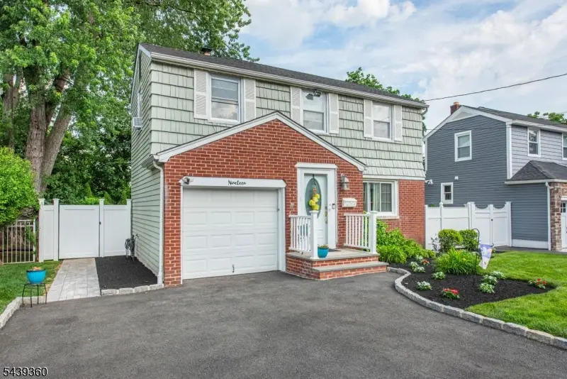 19 Brookdale Ave, Cedar Grove, NJ 07009 - #2