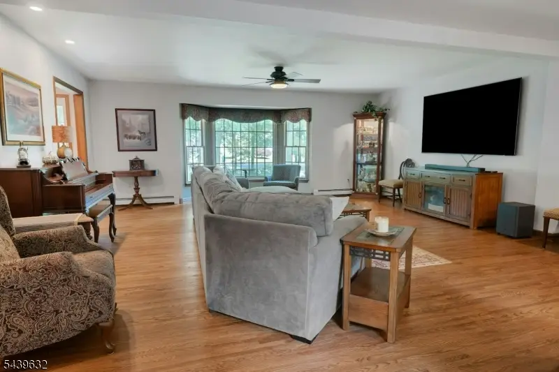20 Lark Ln, Oak Ridge, NJ 07438 - #2