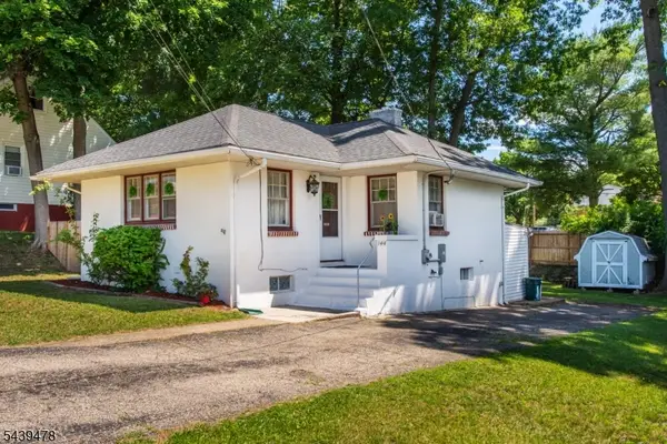 144 Baker St, Dover Town, NJ 07801
