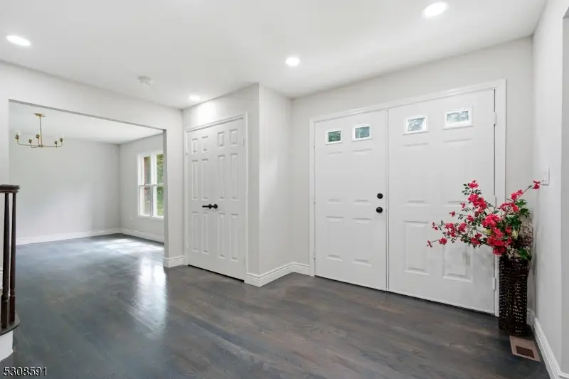 20 Cleacene Ave, Mount Olive, NJ 07828 - #3