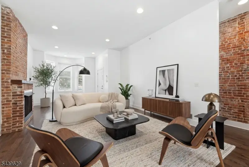 252 Mount Pleasant Ave #1, Newark, NJ 07104 - #2