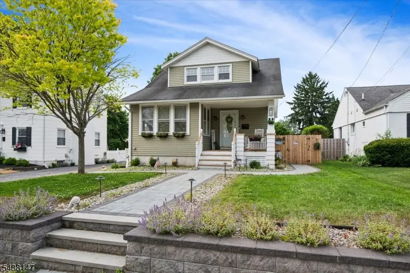 49 Pennsylvania Ave, Flemington, NJ 08822 - #1