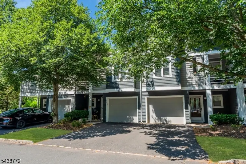 213 Longview Rd, Green Knoll, NJ 08807 - #2