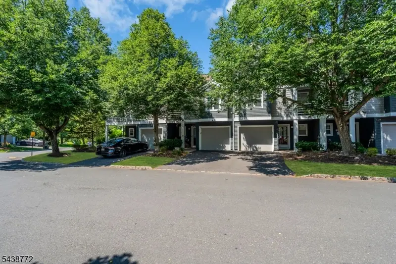 213 Longview Rd, Green Knoll, NJ 08807 - #3