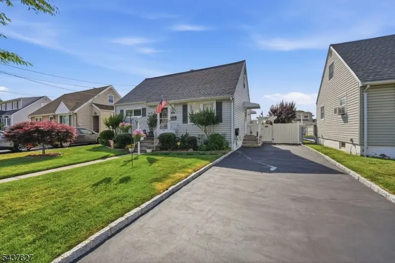 23 Madison St, Belleville, NJ 07109 - #2