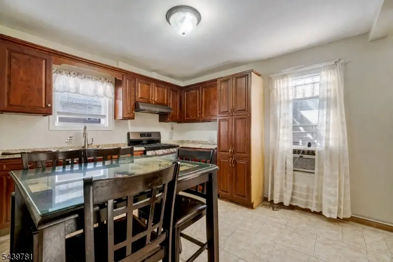 312 S Spring St, Elizabeth, NJ 07201 - #2