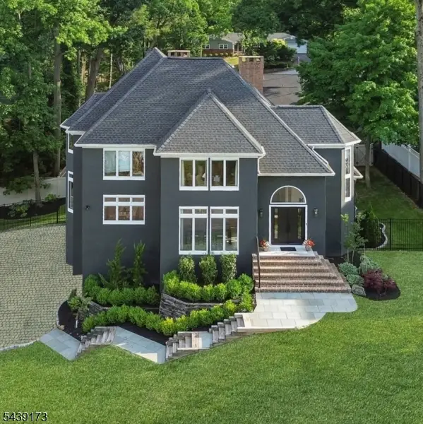 63 Jessica Way, South Orange Village Twp., NJ 07079