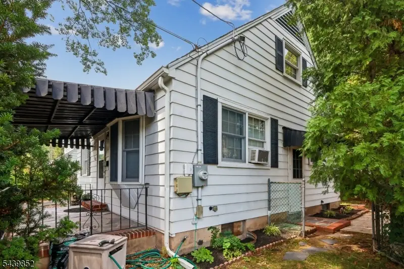 320 Redmont Rd, North Plainfield, NJ 07063 - #2