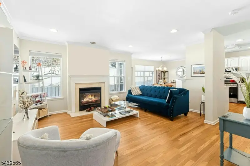 1028 Robin Ct, Dunellen, NJ 08812 - #2
