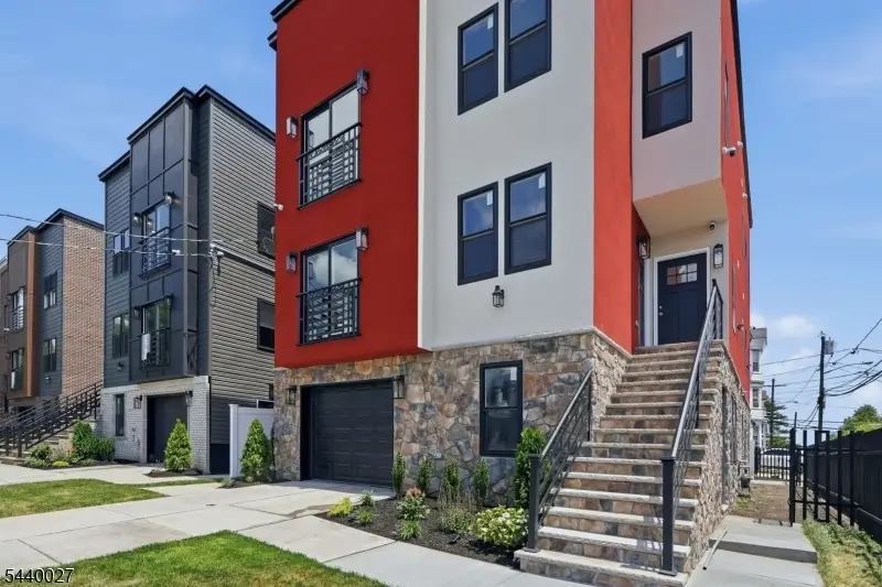 438 S 10th St, Newark, NJ 07103 - #2