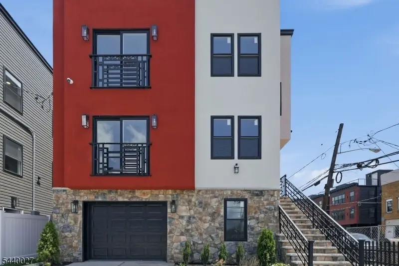 438 S 10th St, Newark, NJ 07103 - #3