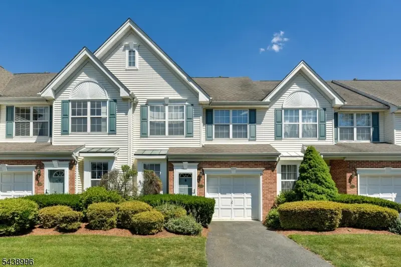 118 Barclay Dr, Nutley, NJ 07110 - #1