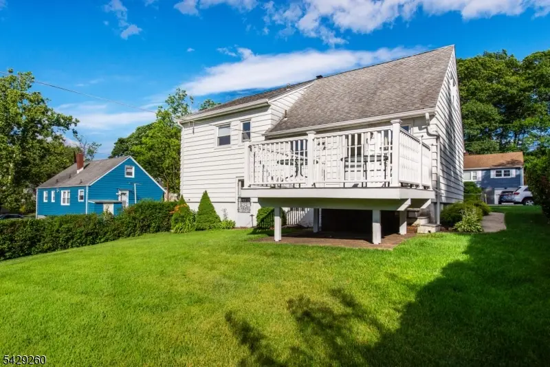 59 Hooyman Dr, Clifton, NJ 07013 - #3