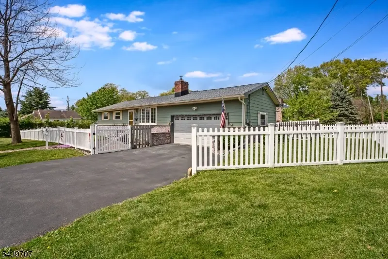 37 North St, Dover, NJ 07801 - #3