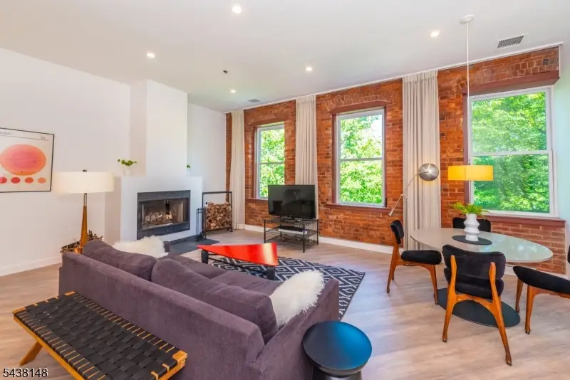 260 Main St #313, Singac, NJ 07424 - #2