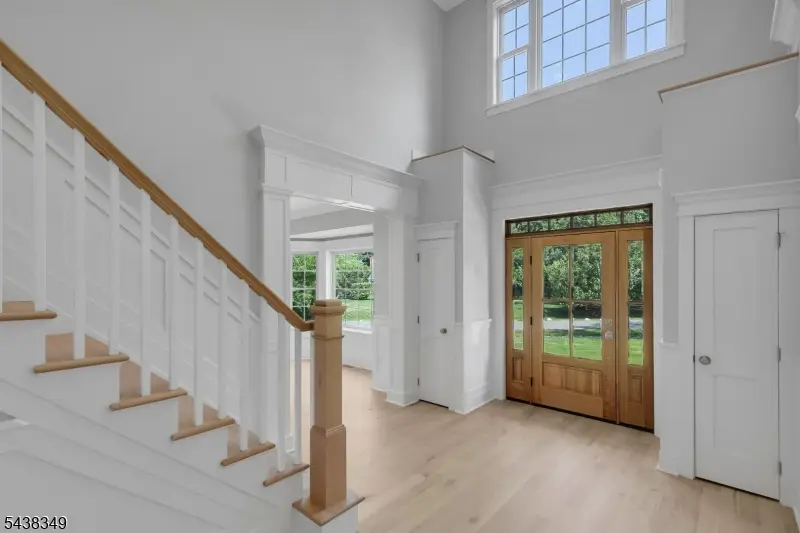 22 Monroe Pl, Basking Ridge, NJ 07920 - #2