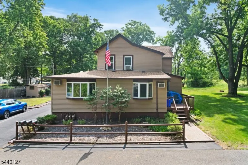 233 Beck Ave, Franklin, NJ 08873 - #2