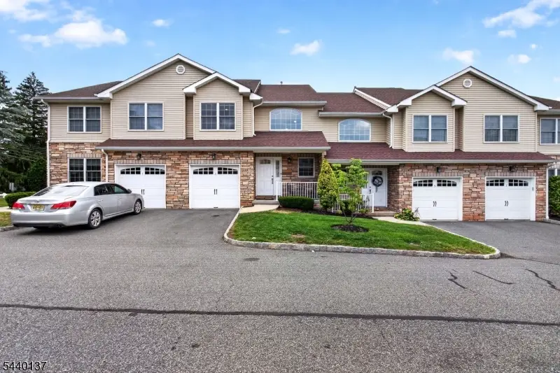 3 Harvey Ct #3, Clark, NJ 07066 - #3