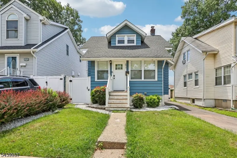 377 Parker Ave, Hackensack, NJ 07601 - #1