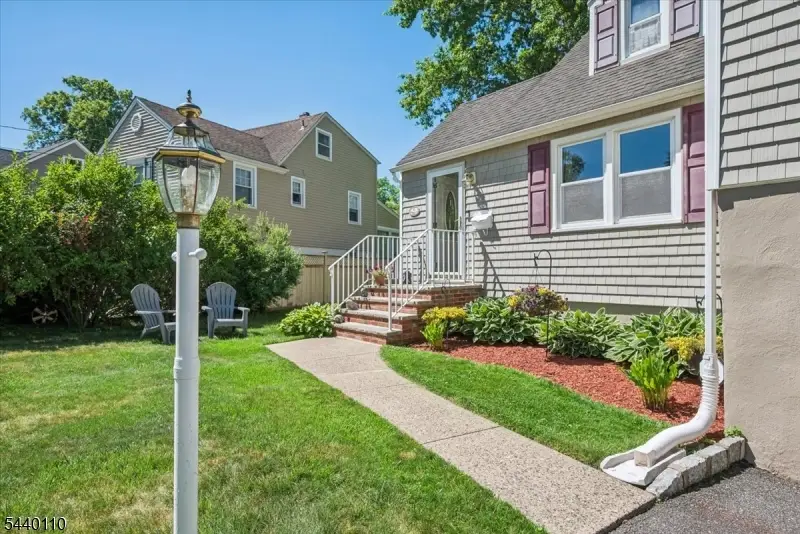 40 Elmwood Rd, Florham Park, NJ 07932 - #2