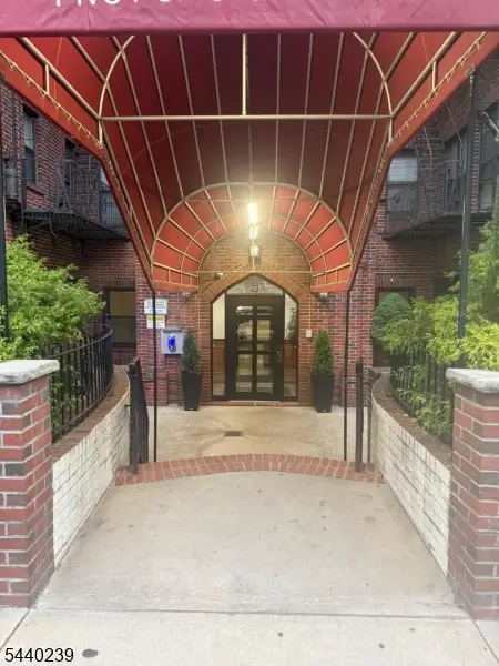 19 Pomona Ave #5C, Newark, NJ 07112 - #2