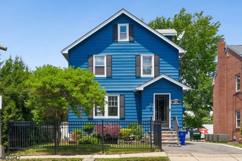 659 Raritan Rd, Cranford, NJ 07016 - #1