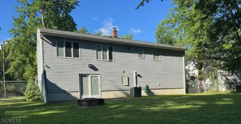 23 Ashwood Dr, Livingston, NJ 07039 - #2