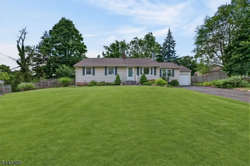 122 Runyon Ave, Piscataway, NJ 08854 - #2